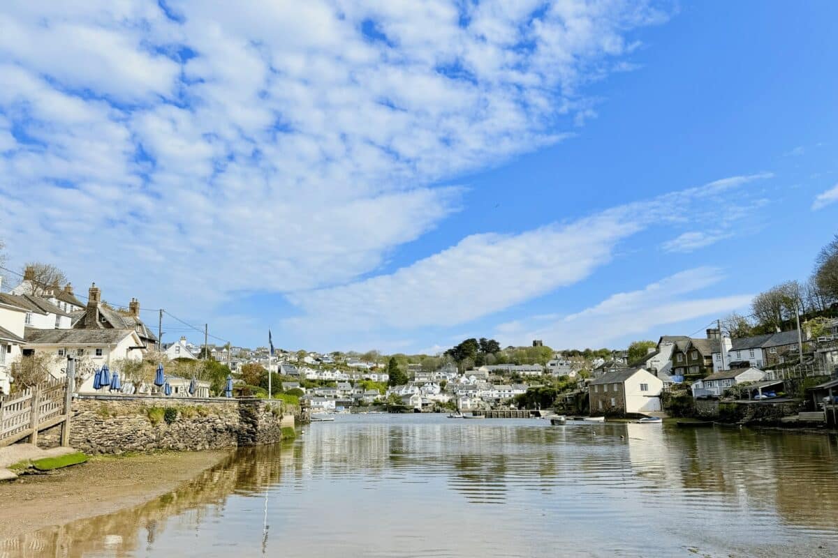 Noss Mayo Circular Devon