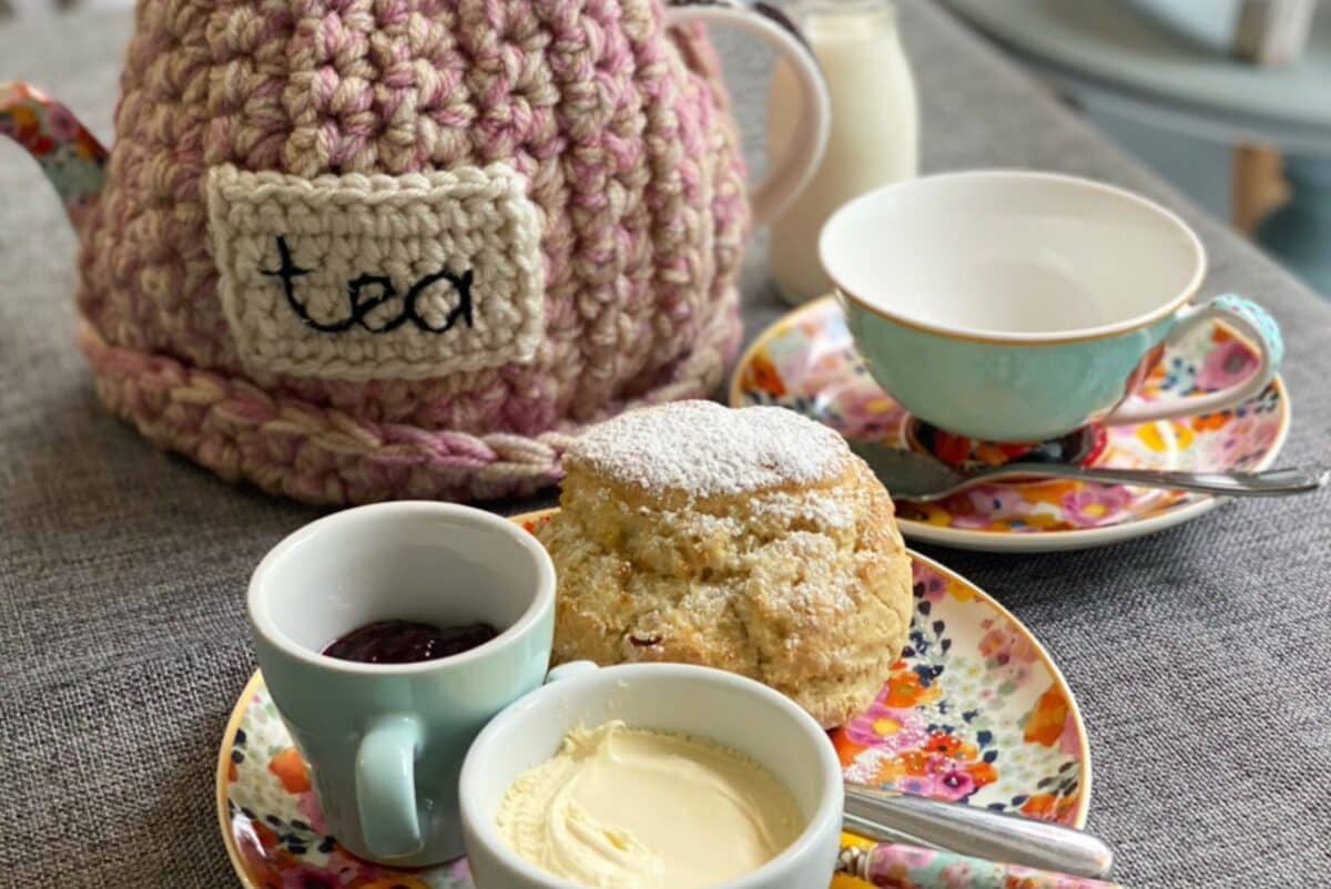 Cornish cream tea
